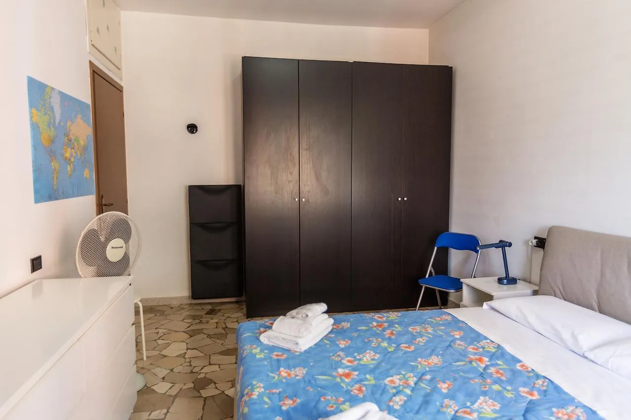 Linate Airport Apartment Milánó 0*,  Olaszország